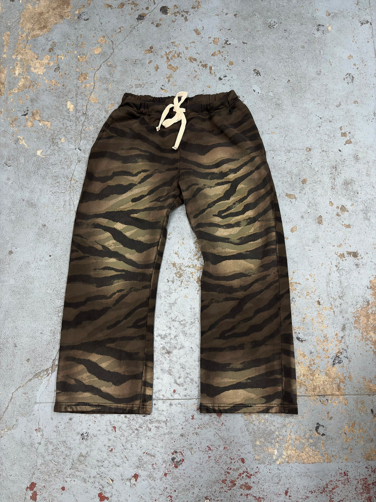 Tiger sweats aged brown