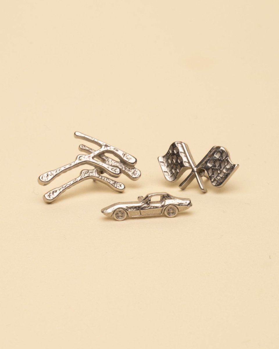 Racing pins