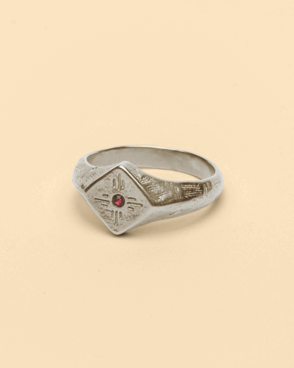 Red ray ring
