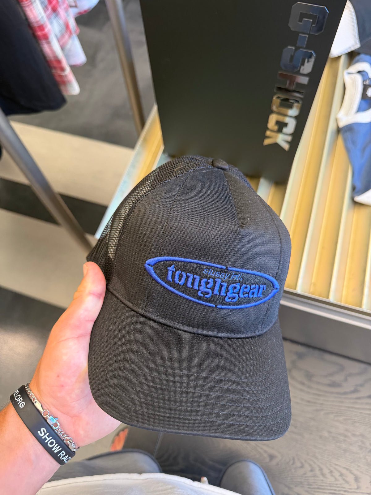 tough gear trucker – black | headwear | stüssy