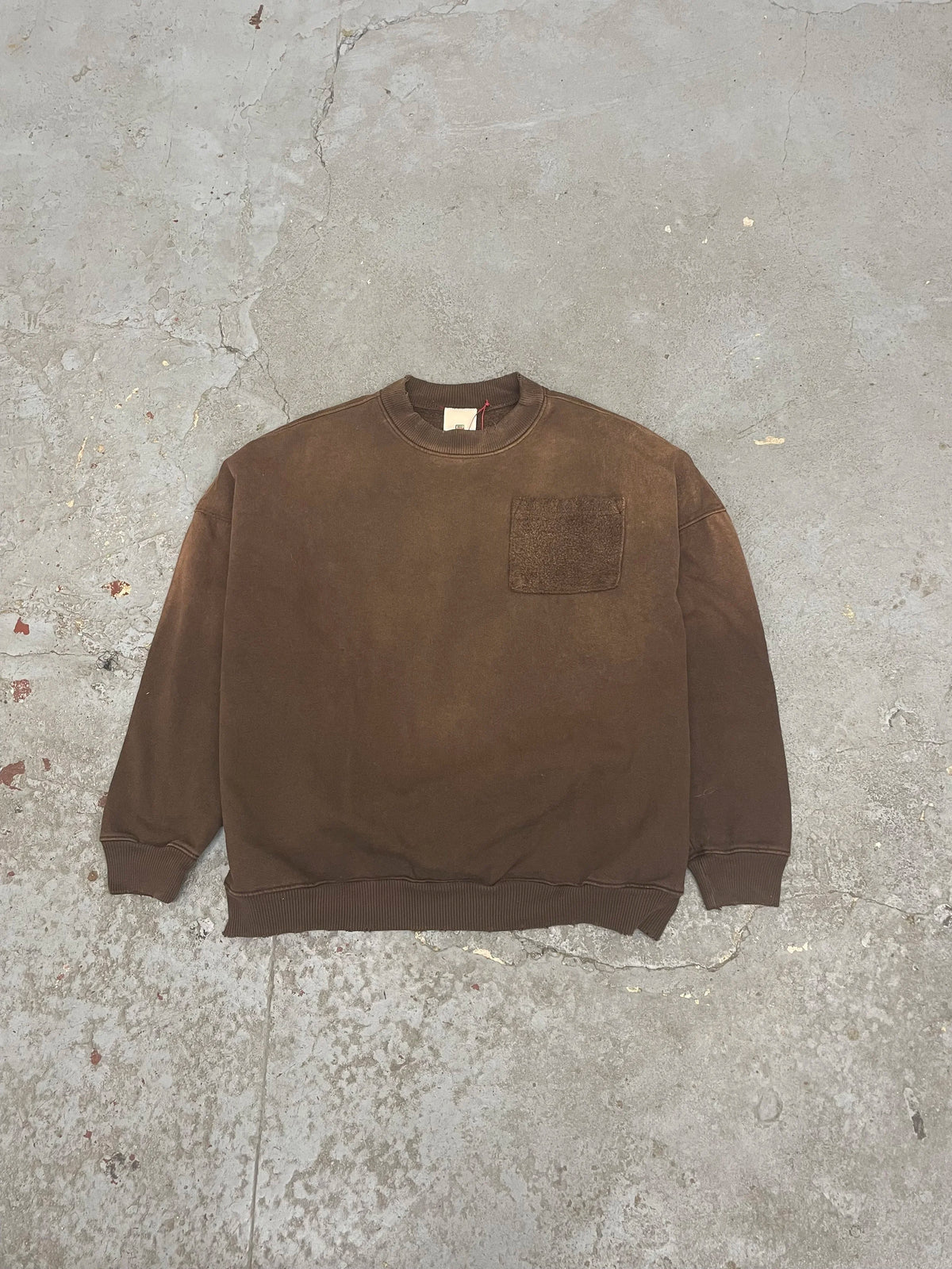 Reverse pocket crew aged brown