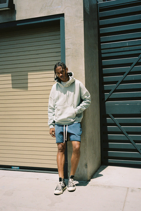 Mooji sweat shorts / aged navy