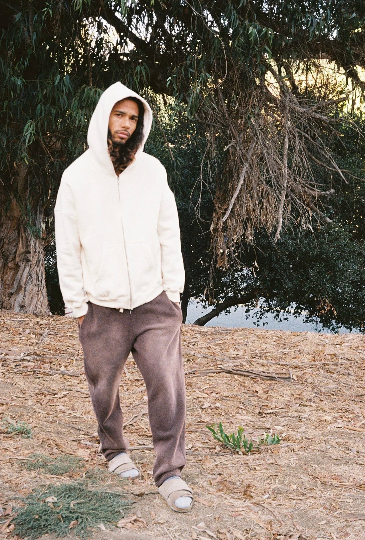 Oversized zip up hoodie / aged cream