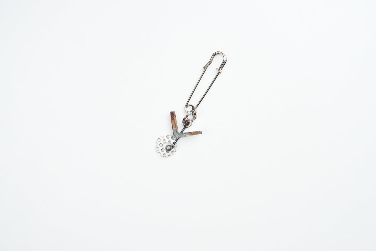 10. DEAN EDMONDS 4 GOTTLOB BROOCH