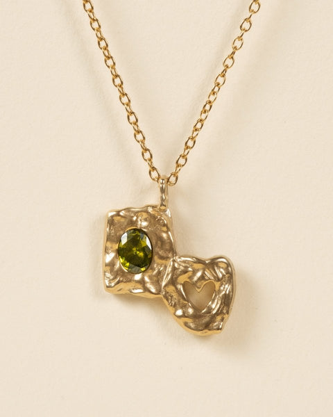 HEARTLESS PENDANT [GOLD] - GREEN PERIDOT