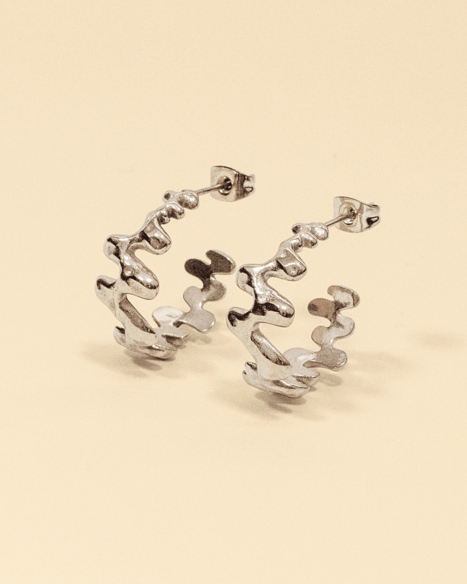 MAGMA EARRING