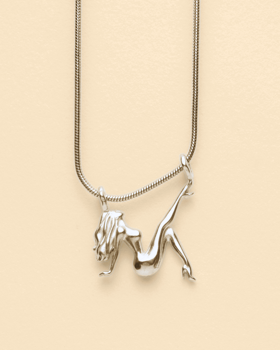 Pin-up necklace