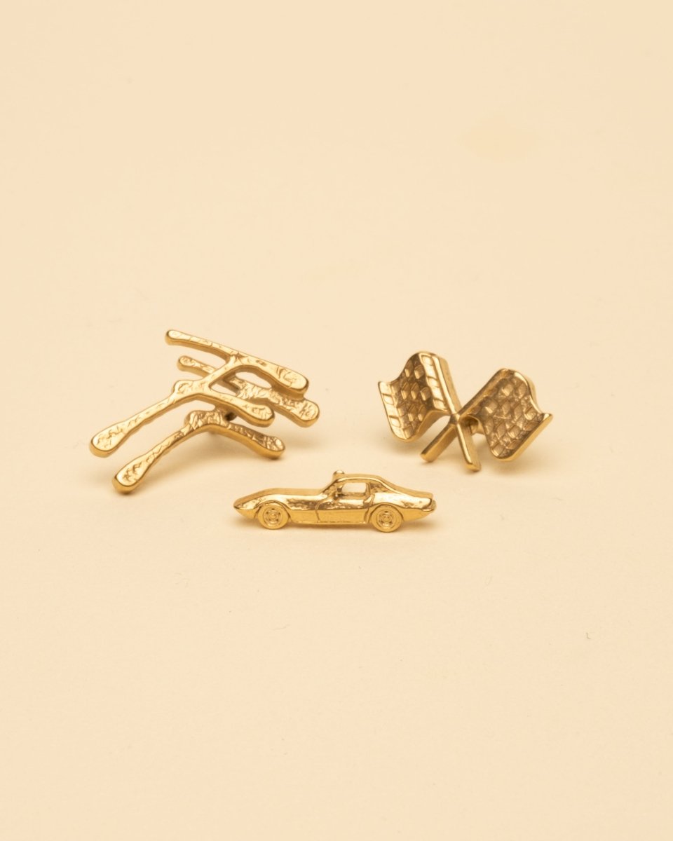 Racing pins [gold]