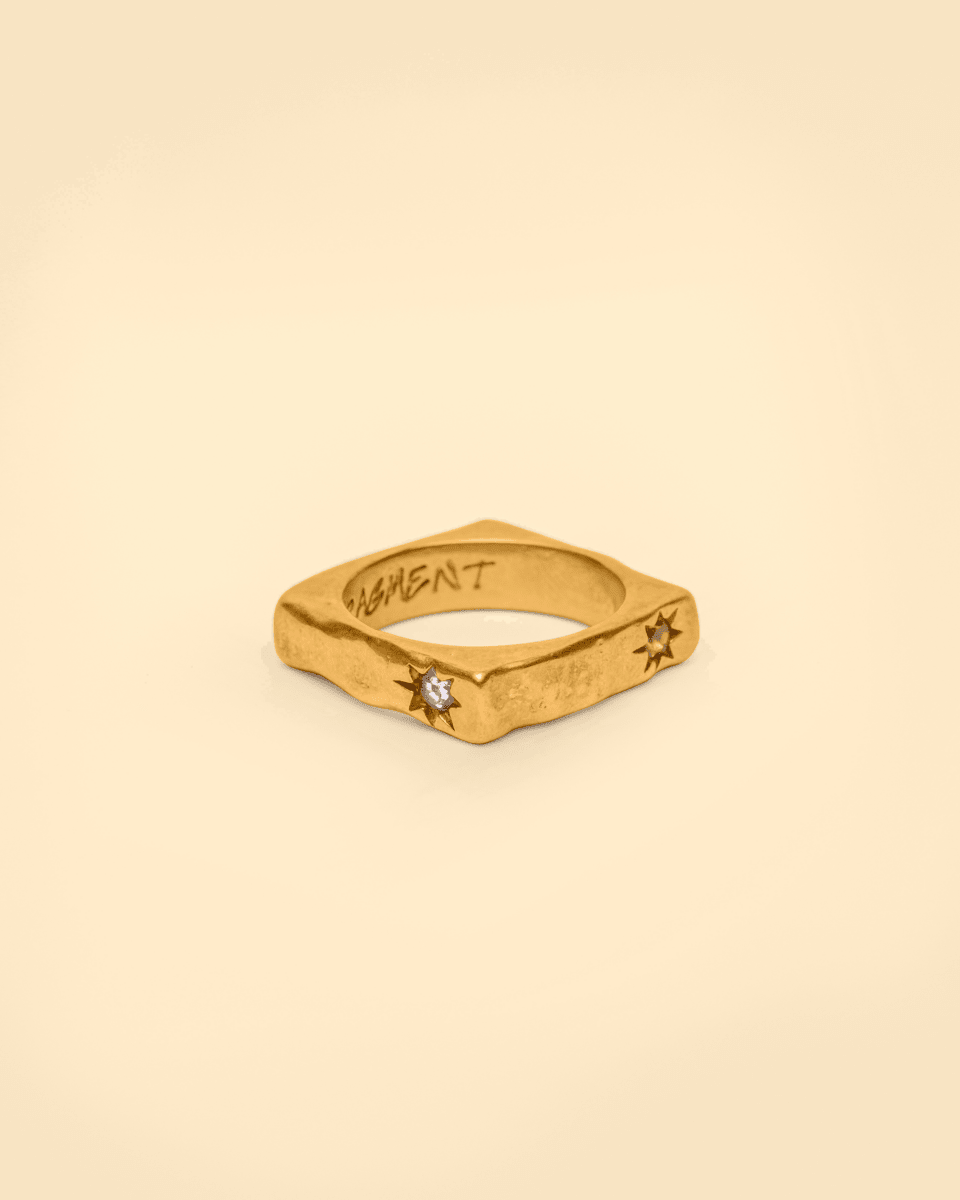 Squared ring [gold]